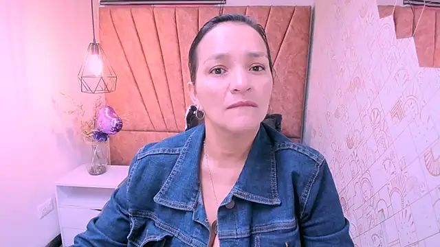 MarilynMiilf  online show from October 2025 07:29:02 PM