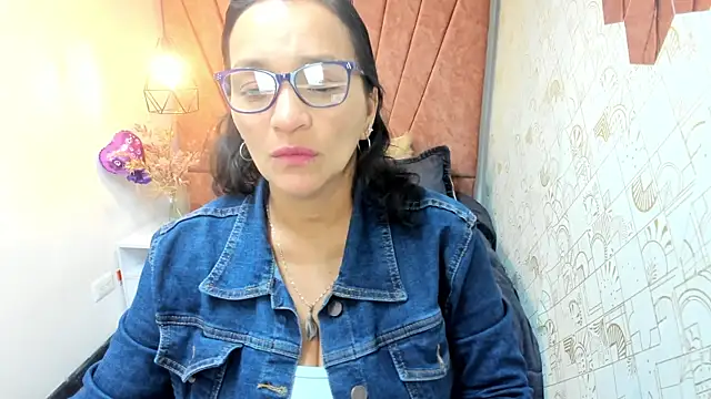 MarilynMiilf  online show from November 2025 08:05:01 PM