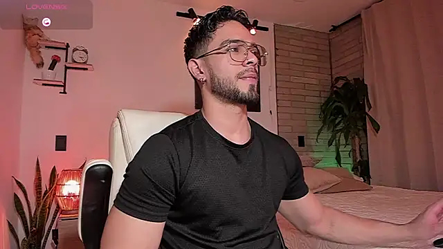 Josseph1  online show from March 2026 03:11:02 AM