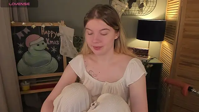 ohmyJuliet online show from December 2024 02:21:02 AM