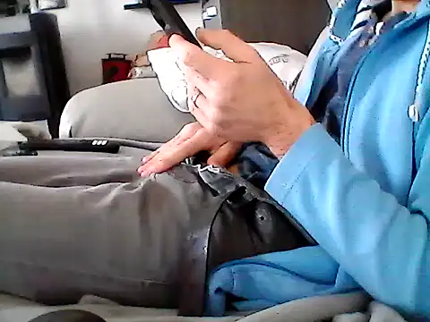 mickzizi online show from March 2025 07:30:01 AM