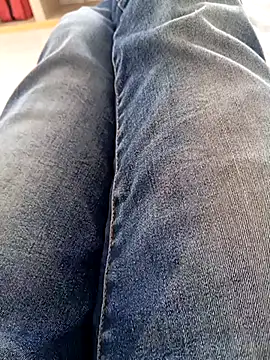 mickzizi online show from March 2025 09:01:02 AM