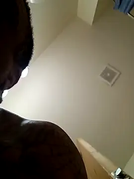 yellowwetfox online show from April 2026 01:56:02 PM