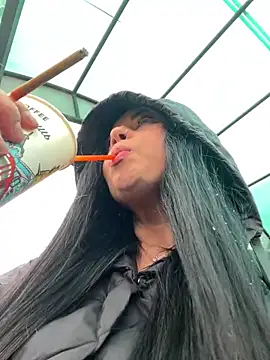 CrazzyChicks online show from April 2026 08:21:02 AM