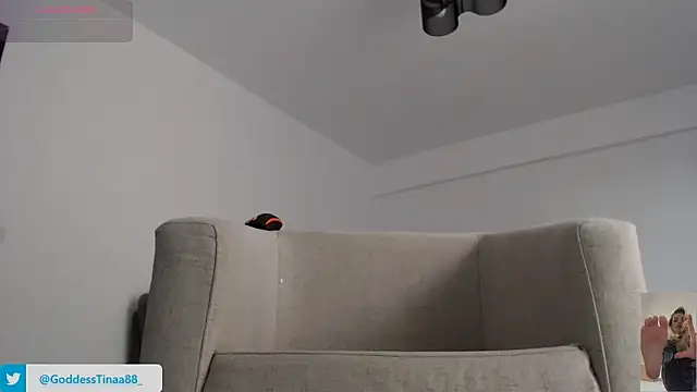 Goddess Tina online show from April 2026 02:33:01 PM