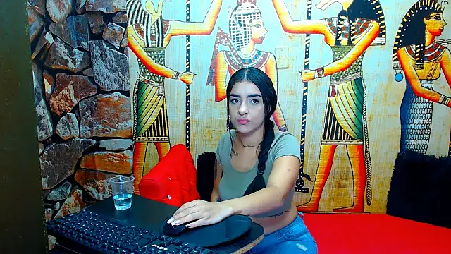 lorensweet77 online show from January 2025 06:23:01 PM