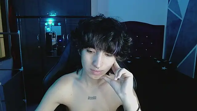 littlextreme online show from April 2026 04:04:02 AM