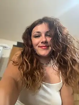 Snapshot of DaisyVibesss chatting on July 2026 01:04:02 PM DaisyVibesss online show from July 2026 01:04:02 PM
