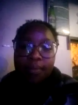 Sweetcutevee online show from November 2025 10:21:02 PM