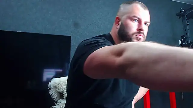 muscularjohnforuX online show from April 2026 02:58:02 PM