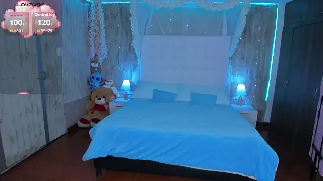 floryn susana online show from April 2026 08:36:01 PM