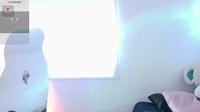Lia Tinez online show from May 2026 09:19:01 PM