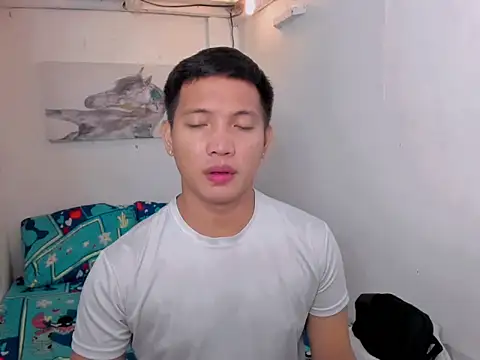 xSebastian19 online show from December 2025 10:25:02 PM