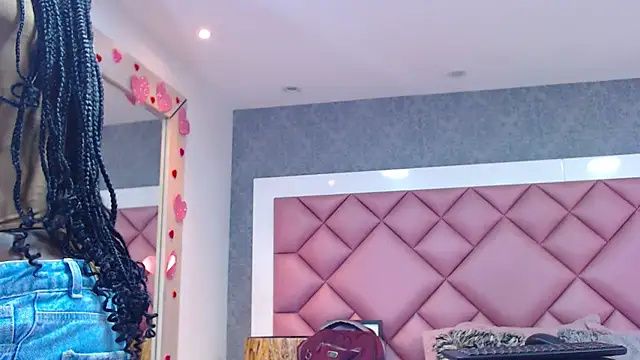 DanielaDuff online show from March 2026 07:41:02 PM