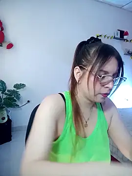 lorenitabella online show from February 2026 08:42:02 PM