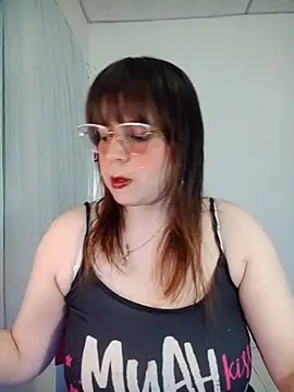 lorenitabella online show from June 2026 08:04:01 PM