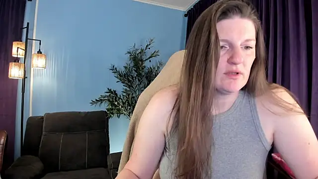 Kelly Carolina online show from March 2026 12:01:01 PM