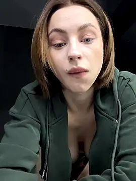 Camilla Railian online show from November 2025 01:41:01 AM