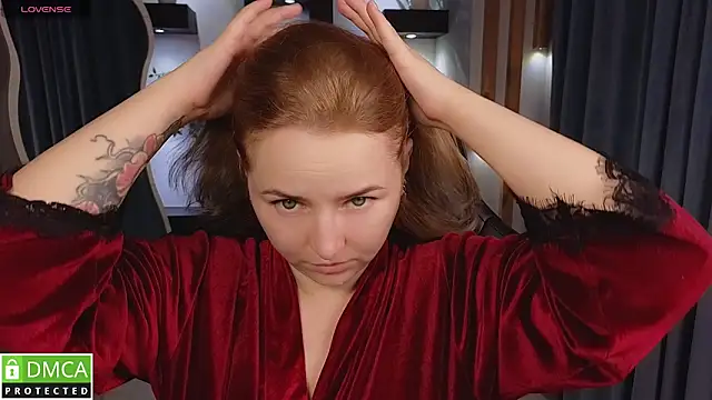 Mira Mermayd online show from November 2025 01:17:02 AM