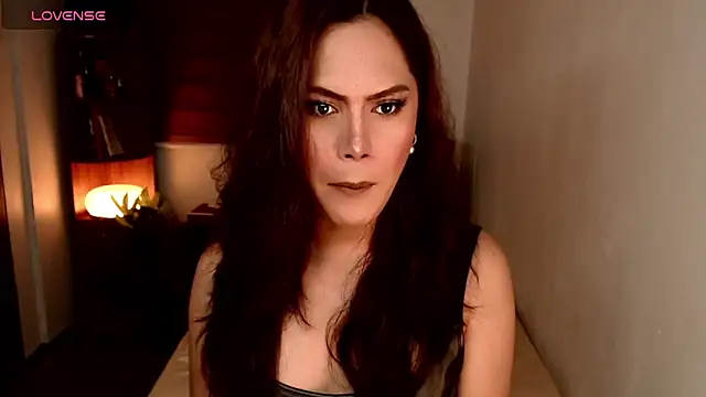 SweetieZeveey  online show from April 2026 07:58:01 PM