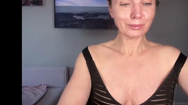 RachellAmazing online show from July 2026 06:25:02 PM