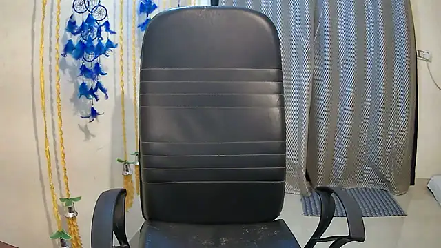 Snapshot of avav_love chatting on September 2025 11:21:01 AM avav love online show from September 2025 11:21:01 AM