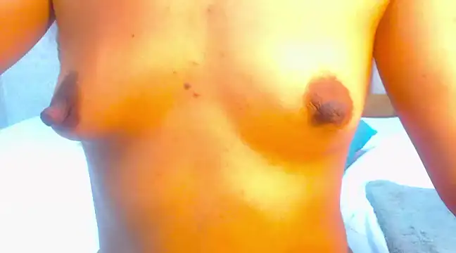 Snapshot of Amy_Ronan chatting on January 2025 04:21:01 PM Amy Ronan online show from January 2025 04:21:01 PM