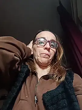 Dettybitch40 online show from November 2025 03:04:01 PM