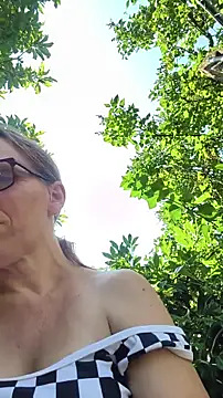 Dettybitch40 online show from June 2026 01:01:02 PM