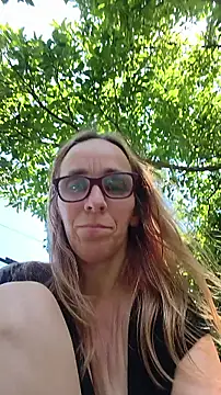 Dettybitch40 online show from July 2026 12:30:02 PM