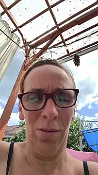 Dettybitch40 online show from July 2026 12:47:02 PM