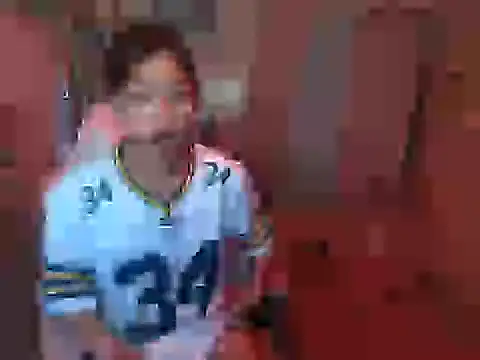 Snapshot of young_salsalita chatting on February 2026 01:22:01 PM young salsalita online show from February 2026 01:22:01 PM