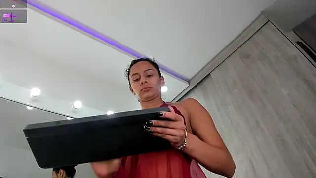 karlyn angels online show from June 2026 08:35:01 PM