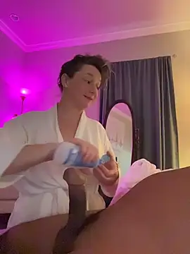 Vivian MayXxX online show from October 2025 07:31:02 PM