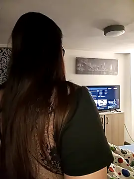 AriaRussell online show from March 2026 03:20:01 AM