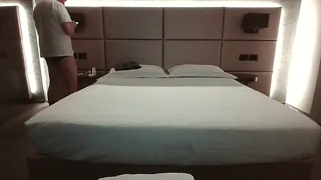 alessexxx24 online show from January 2025 05:39:01 PM