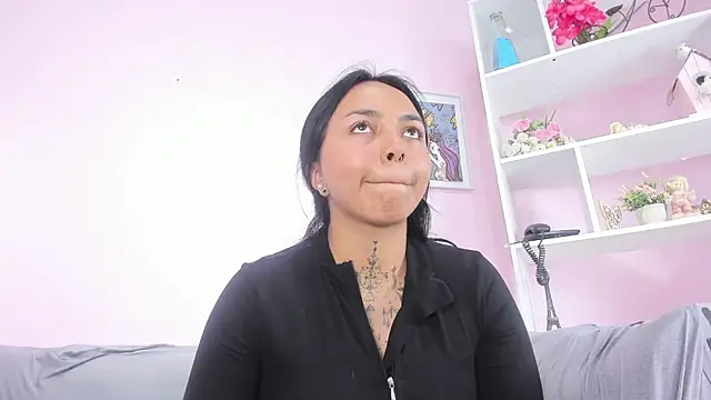 miss soffi  online show from June 2026 06:23:01 PM