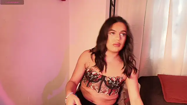 sweetcata23 online show from April 2026 01:09:02 PM