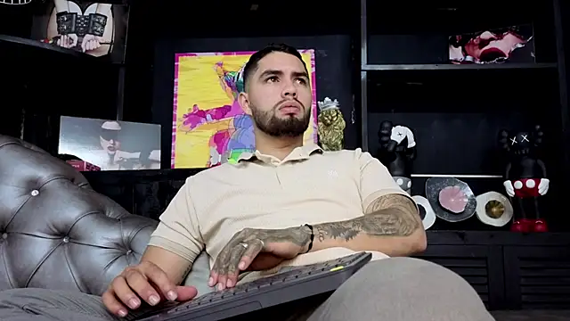 matteosantos online show from September 2025 03:45:02 AM