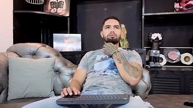 matteosantos online show from October 2025 11:51:02 AM