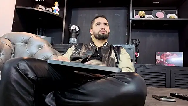 matteosantos online show from March 2026 12:32:01 PM