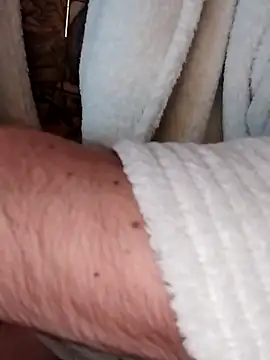 LoGaNfree88 online show from March 2026 01:21:01 AM