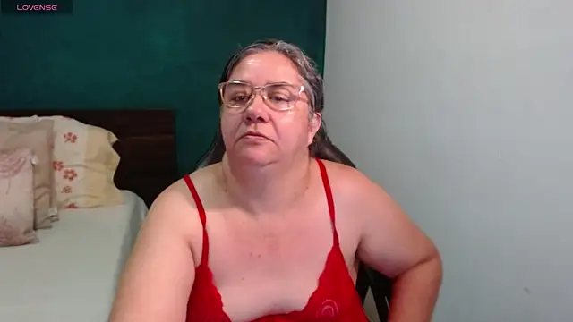 Snapshot of scaelettdubois chatting on July 2026 10:23:01 PM scaelettdubois online show from July 2026 10:23:01 PM