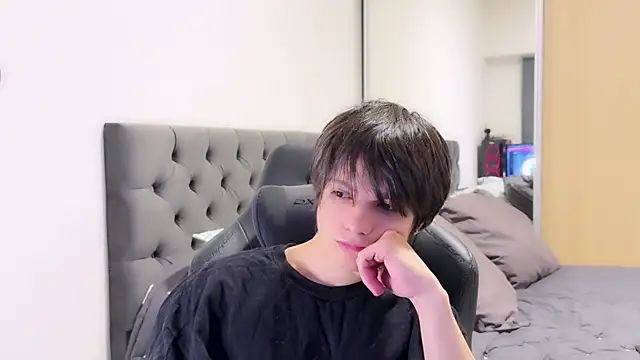 SasukeUhchiaa online show from January 2025 03:00:02 AM