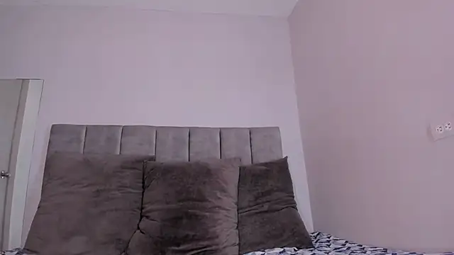 taylor suxx online show from October 2025 07:47:02 PM