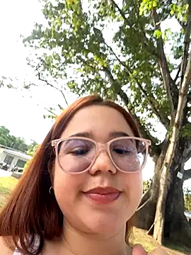 Snapshot of Lucyklein2022 chatting on October 2025 09:11:01 PM Lucyklein2022 online show from October 2025 09:11:01 PM