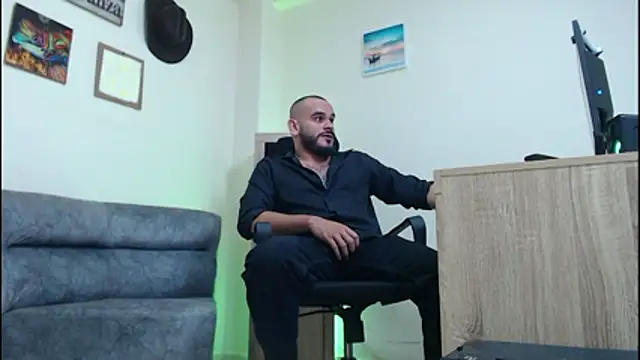 cowboyht online show from April 2026 06:36:02 AM