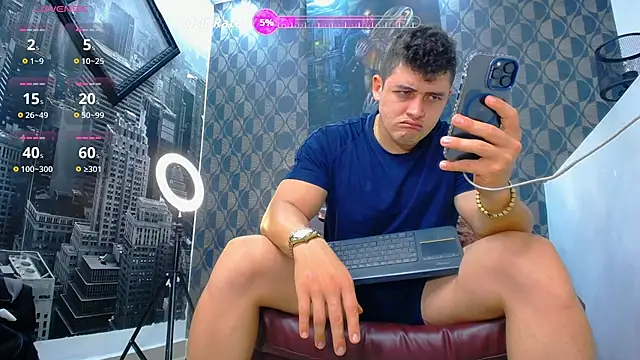 Leonsmoron online show from March 2026 12:41:02 AM