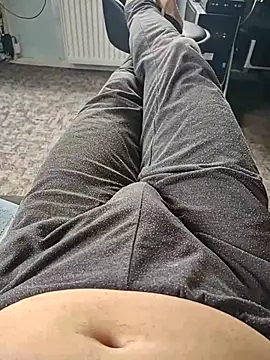 kiam471 online show from April 2026 02:03:02 PM