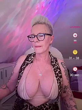 Snapshot of German_Milf chatting on June 2026 01:16:02 PM German Milf online show from June 2026 01:16:02 PM
